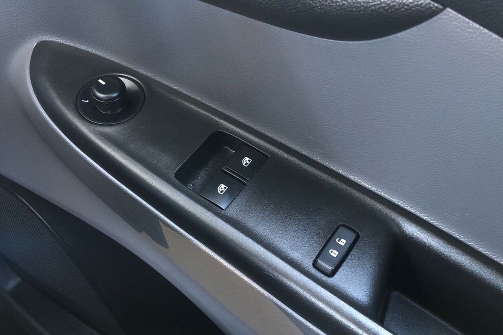 Used Vauxhall Viva 2016 for sale - 77288049: Photo 17