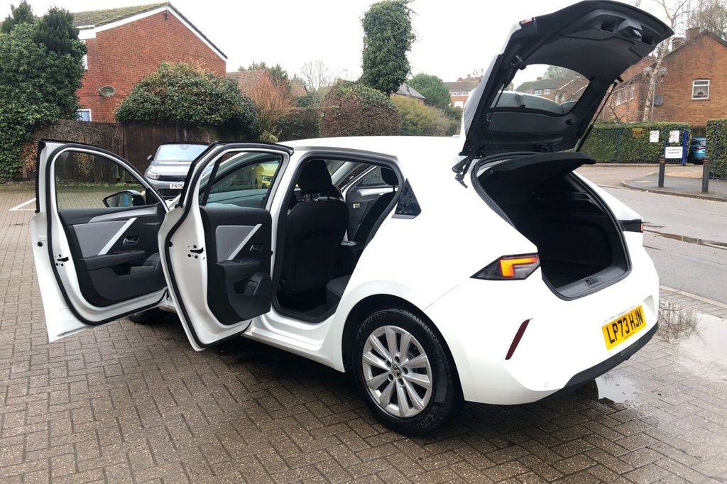 Used Vauxhall Astra 2023 for sale - 77302478: Photo 8