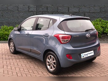 Used Hyundai i10 2016 for sale - 77904931: Photo