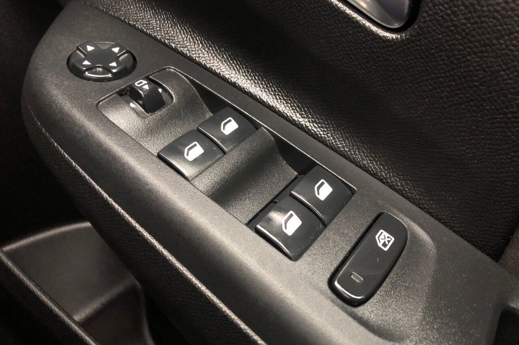 Used Vauxhall Corsa 2023 for sale - 77292766: Photo 17