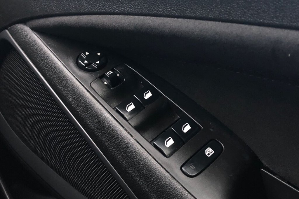 Used Vauxhall Crossland 2022 for sale - 77292746: Photo 17