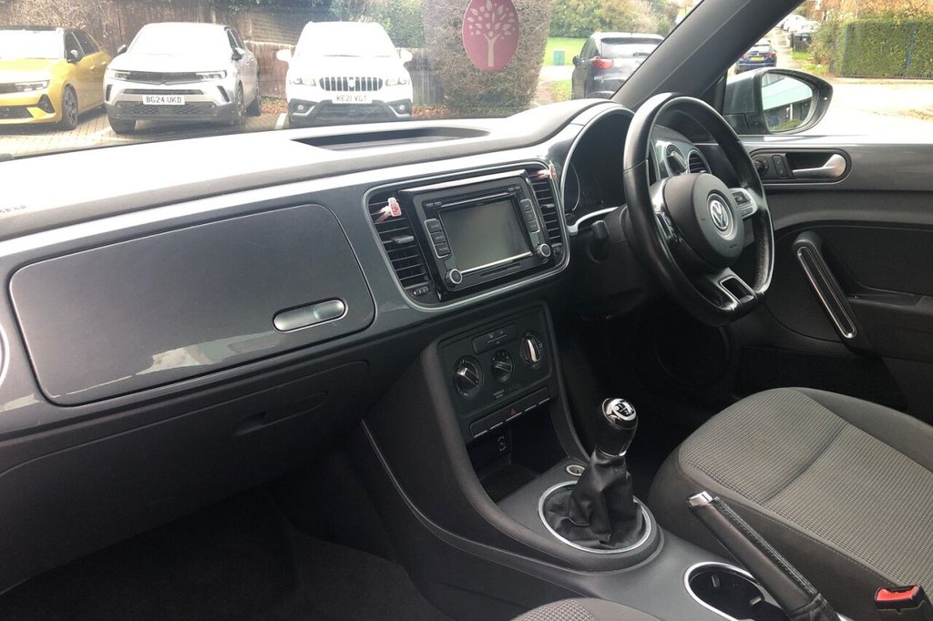 Used Volkswagen Beetle 2012 for sale - 77292741: Photo 10