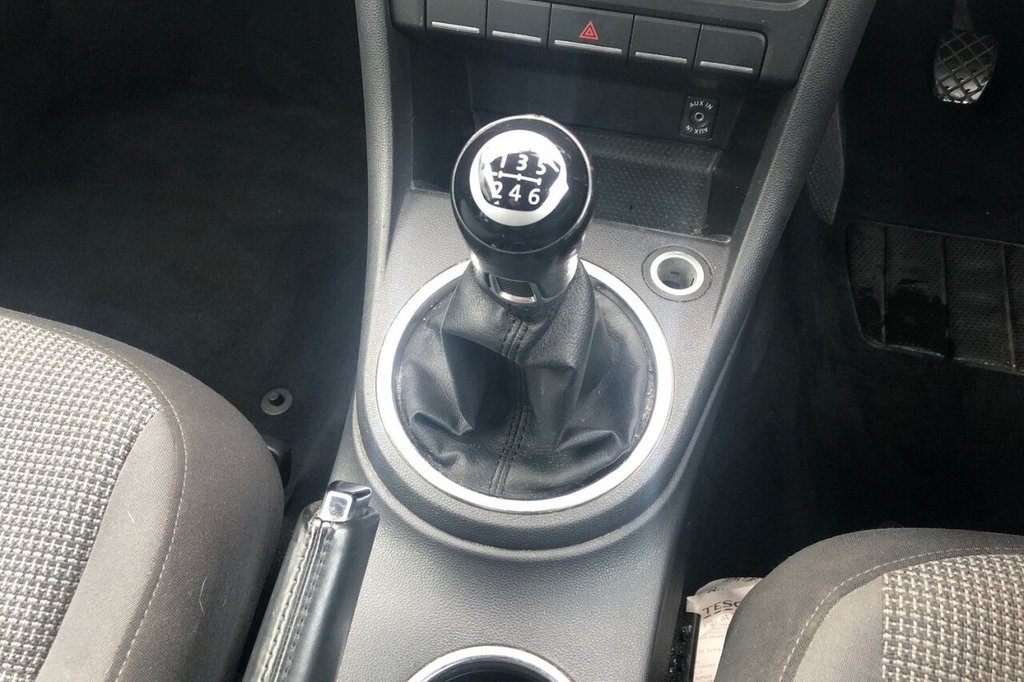 Used Volkswagen Beetle 2012 for sale - 77292741: Photo 16