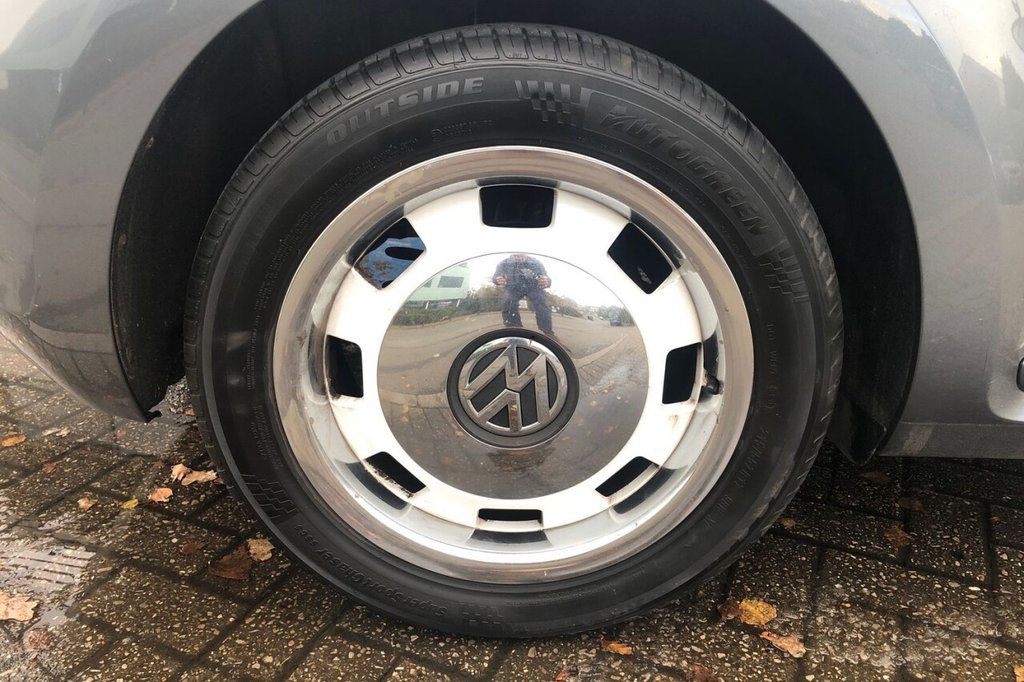 Used Volkswagen Beetle 2012 for sale - 77292741: Photo 24