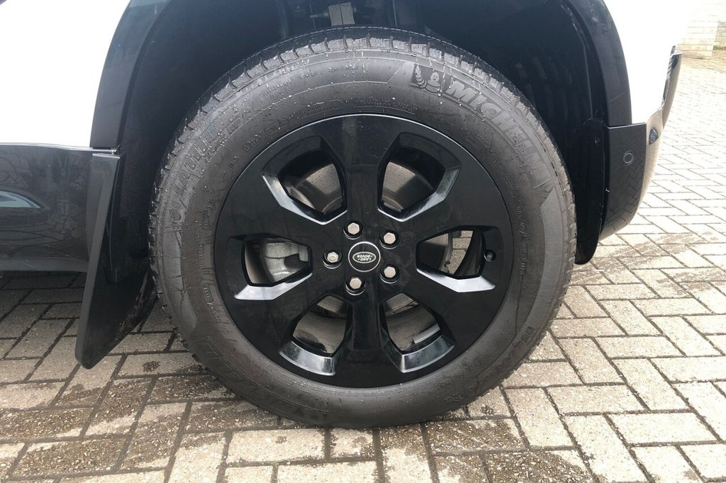 Used Land Rover Defender 2023 for sale - 77292736: Photo 19