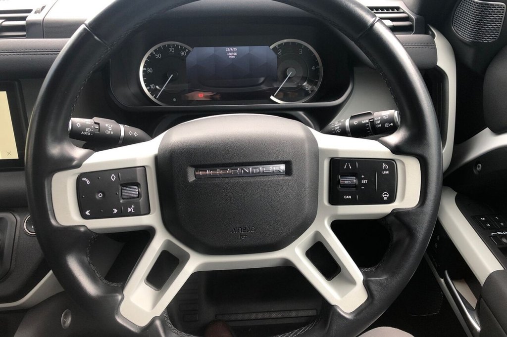 Used Land Rover Defender 2023 for sale - 77292736: Photo 31