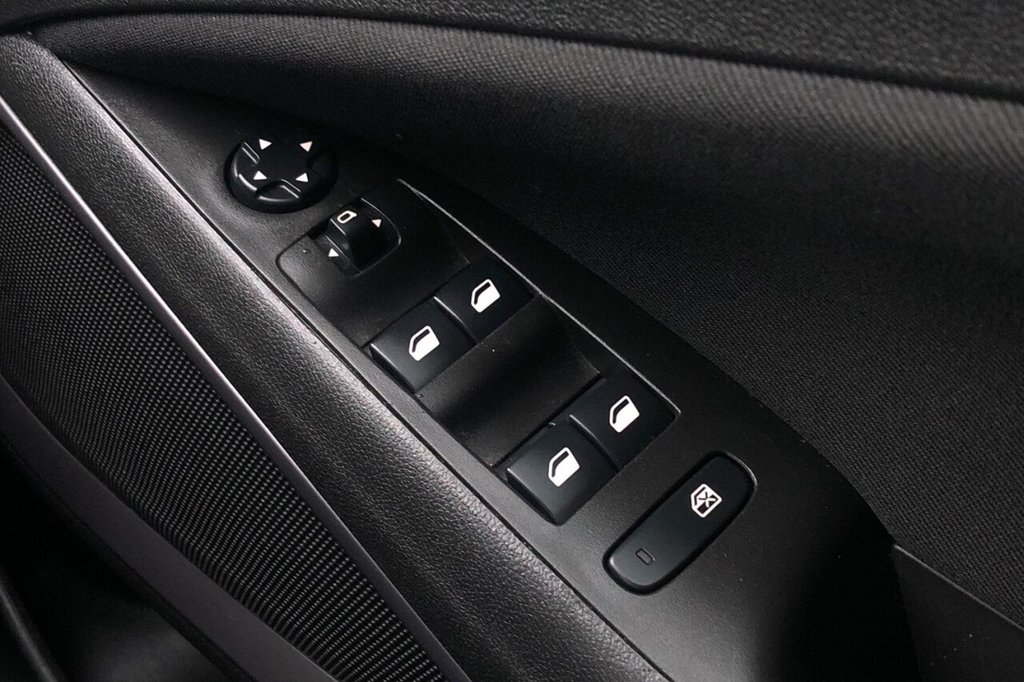 Used Vauxhall Crossland X 2019 for sale - 77292743: Photo 12