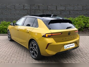 Used Vauxhall Astra 2023 for sale - 77780000: Photo