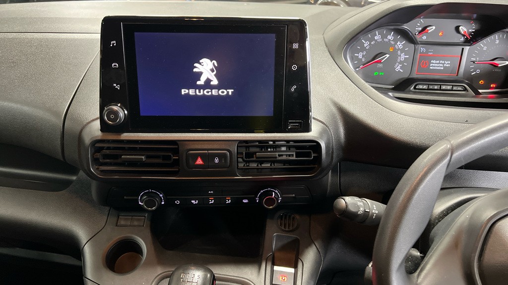 Used Peugeot Partner 2022 for sale - 76461942: Photo 11