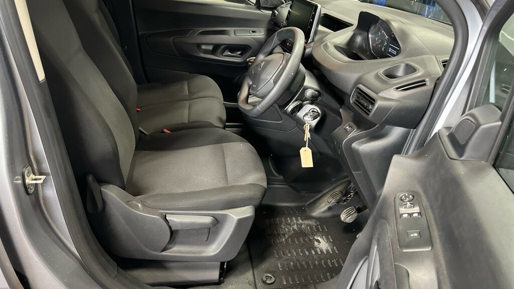 Used Peugeot Partner 2022 for sale - 76461942: Photo 9