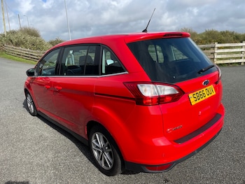 Used Ford Grand C-Max 2016 for sale - 78360362: Photo