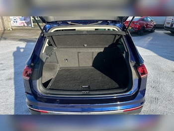 Used Volkswagen Tiguan 2018 for sale - 77351105: Photo