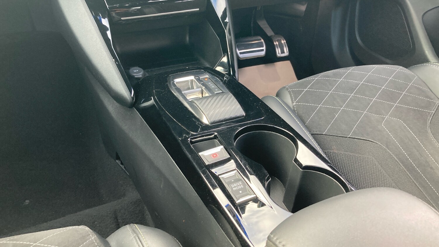 Used Peugeot 2008 2022 for sale - 76505528: Photo 13