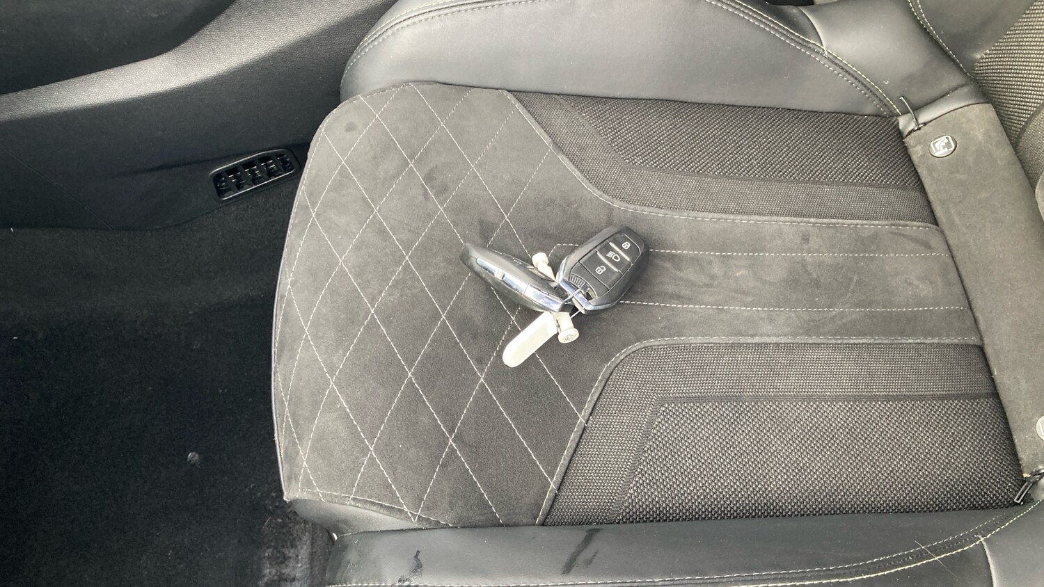 Used Peugeot 2008 2022 for sale - 76505528: Photo 20