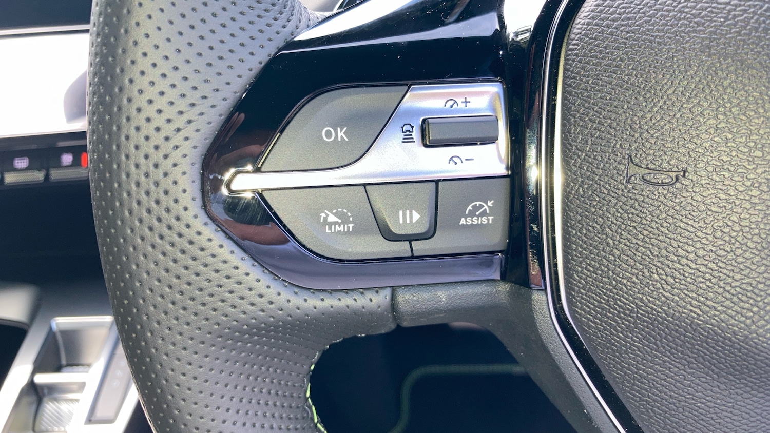 Used Peugeot 408 2025 for sale - 76555639: Photo 26