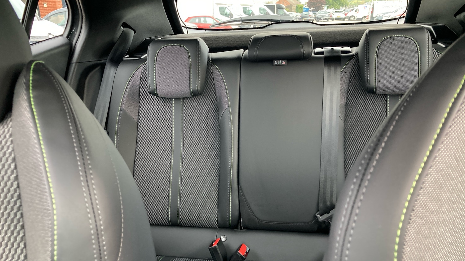 Used Peugeot 2008 2023 for sale - 76131171: Photo 15