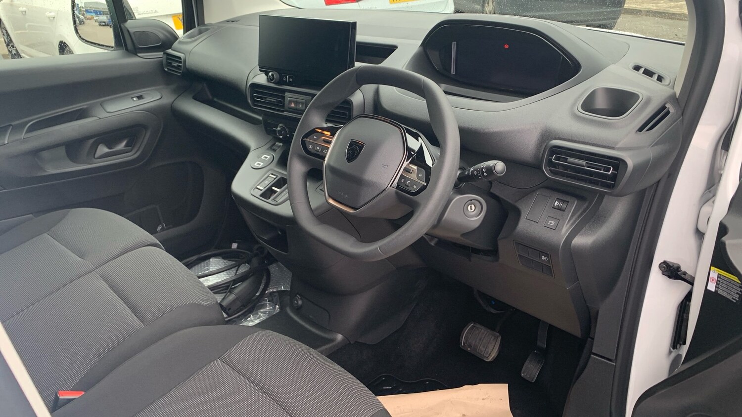 Used Peugeot Partner 2024 for sale - 75823381: Photo 11