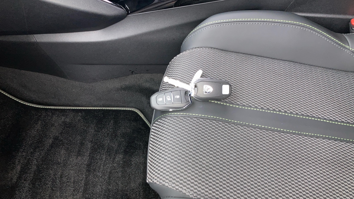 Used Peugeot 2008 2025 for sale - 77033308: Photo 20