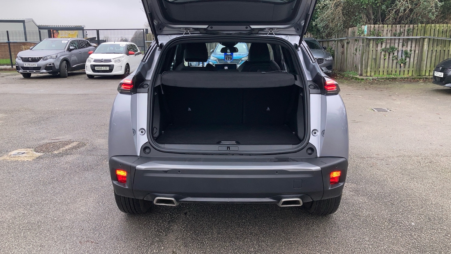 Used Peugeot 2008 2025 for sale - 77033308: Photo 4