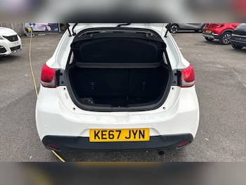 Used Mazda Mazda2 2017 for sale - 79651850: Photo