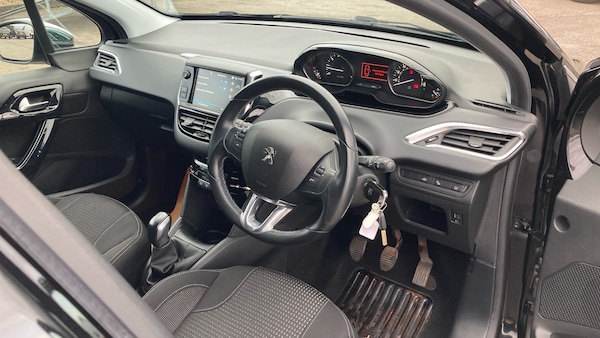 Used Peugeot 208 2019 for sale - 76133950: Photo 11