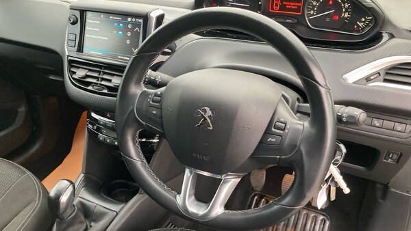 Used Peugeot 208 2019 for sale - 76133950: Photo 22