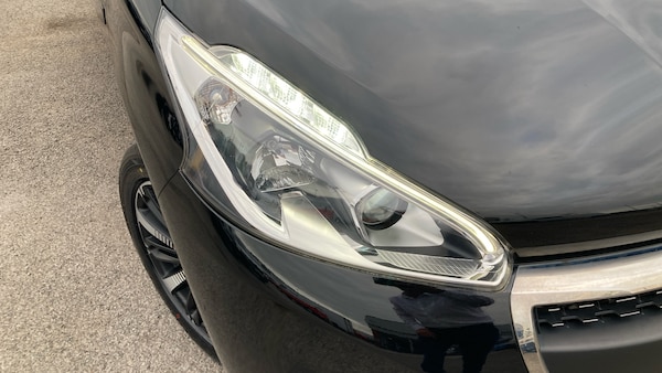 Used Peugeot 208 2019 for sale - 76133950: Photo 24
