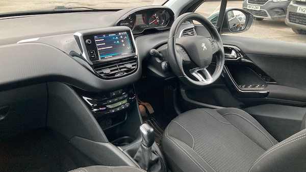 Used Peugeot 208 2019 for sale - 76133950: Photo 26