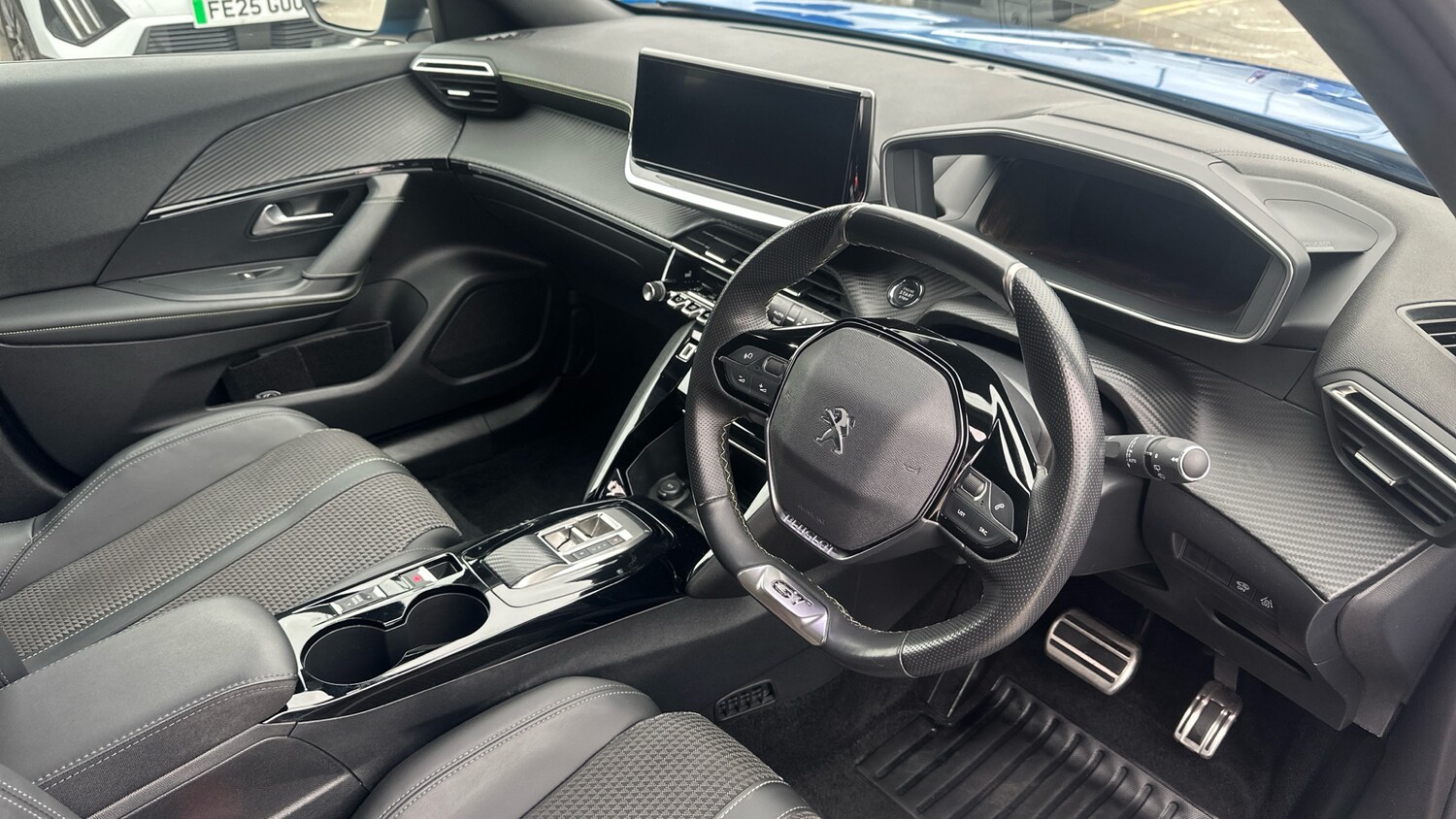 Used Peugeot 2008 2022 for sale - 76079641: Photo 11