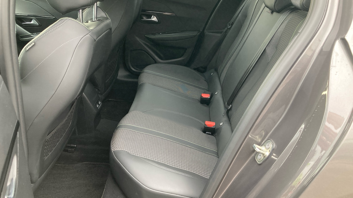 Used Peugeot 208 2022 for sale - 76720419: Photo 16