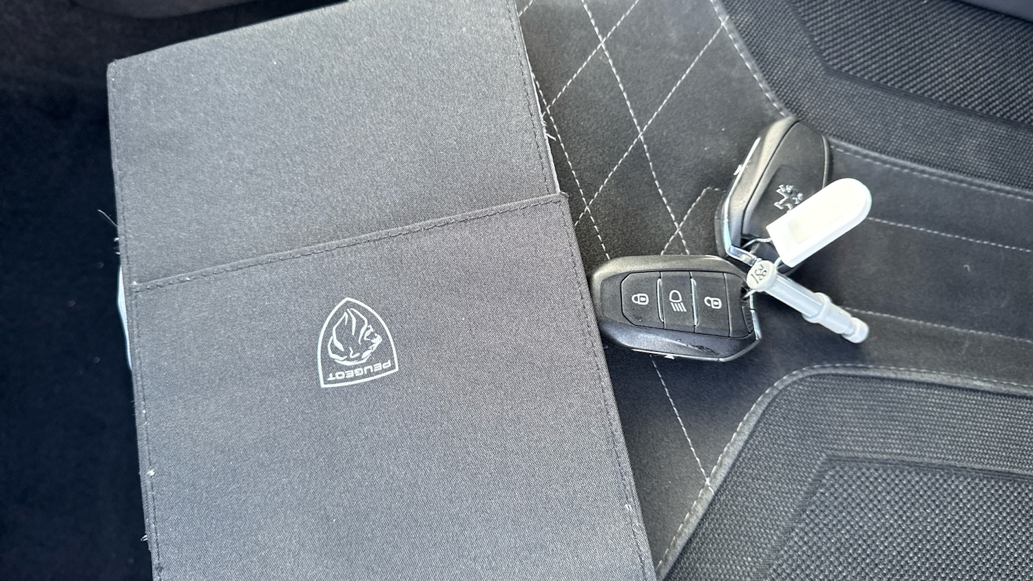 Used Peugeot 2008 2022 for sale - 76831528: Photo 19