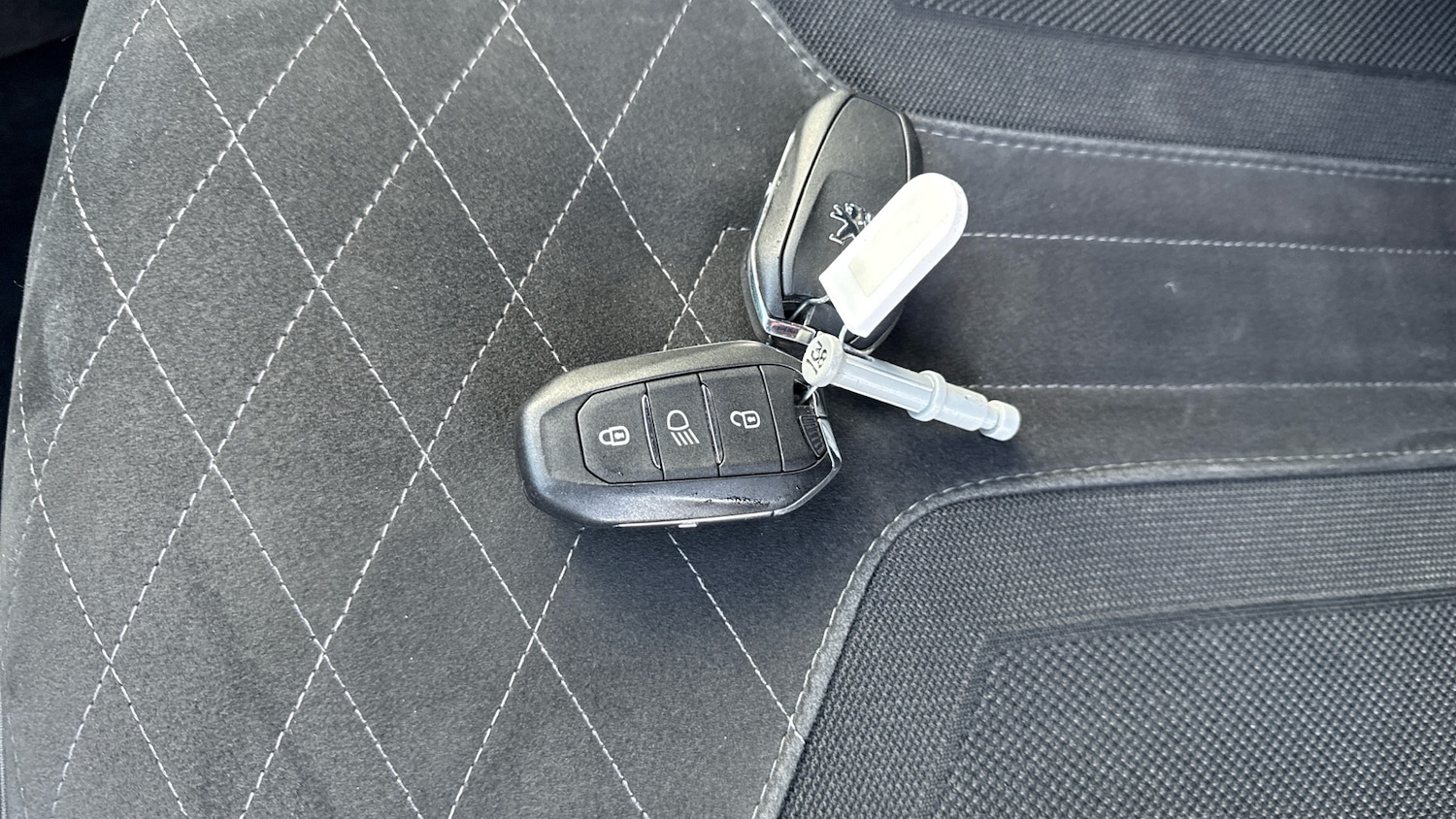 Used Peugeot 2008 2022 for sale - 76831528: Photo 20