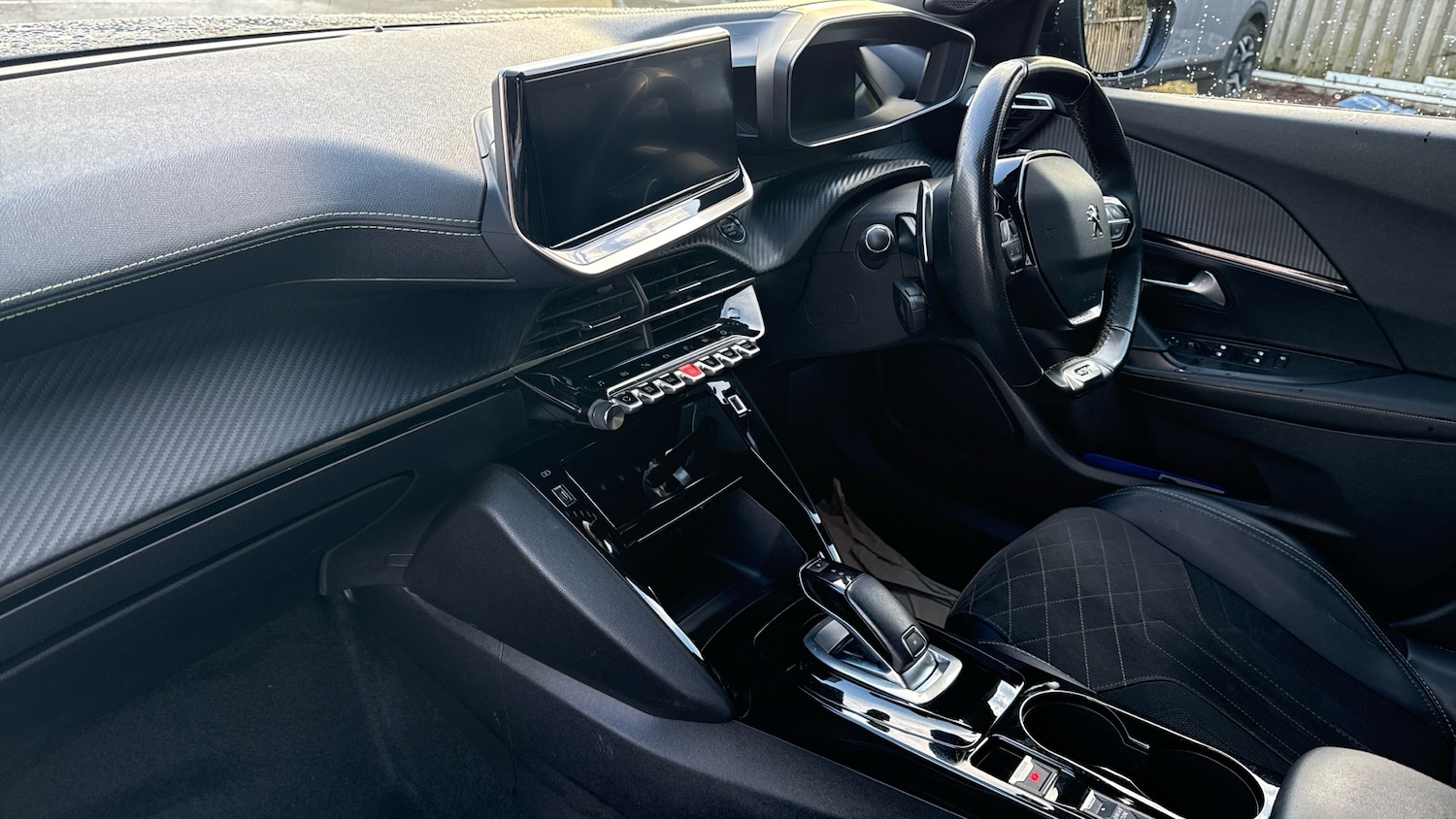 Used Peugeot 2008 2022 for sale - 76831528: Photo 9