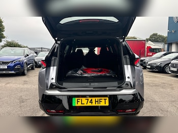 Used Peugeot 5008 2024 for sale - 77326010: Photo