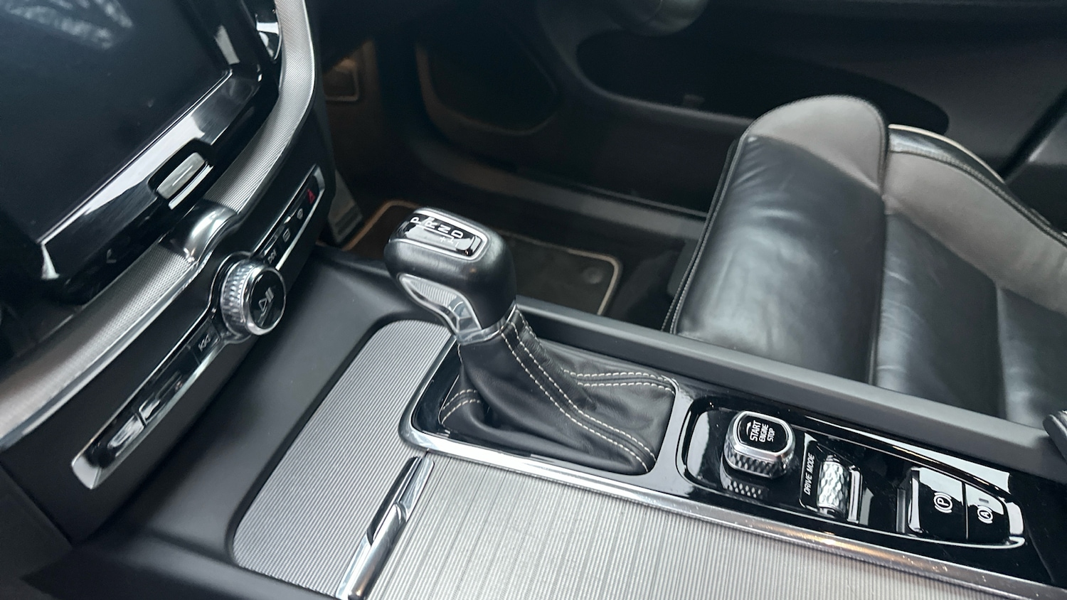 Used Volvo XC60 2019 for sale - 77113269: Photo 13