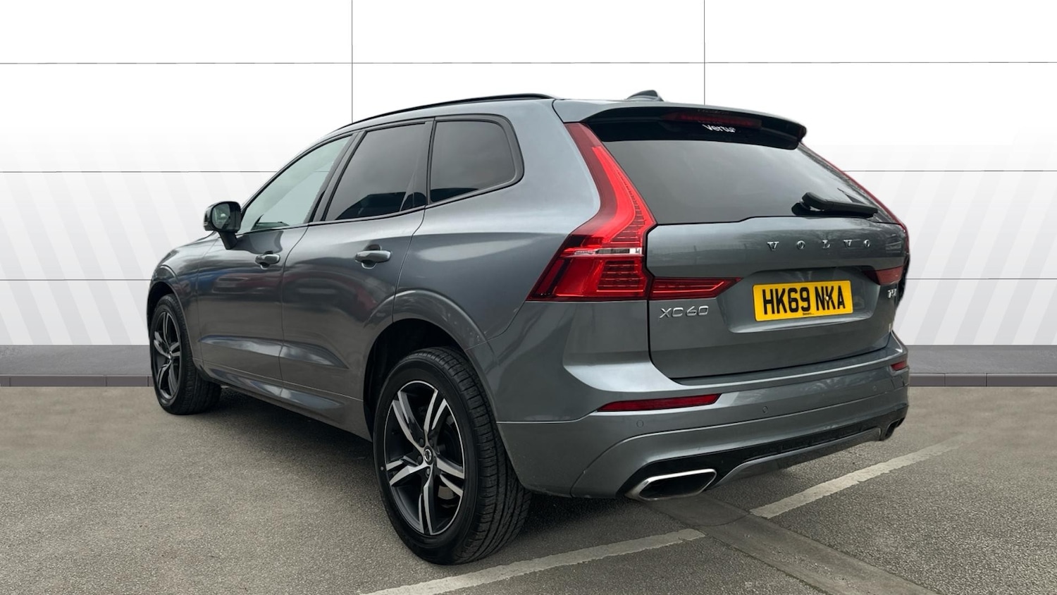 Used Volvo XC60 2019 for sale - 77113269: Photo 2