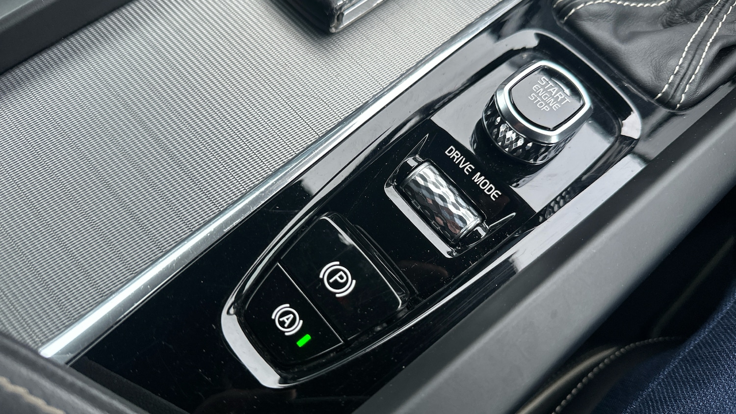 Used Volvo XC60 2019 for sale - 77113269: Photo 39