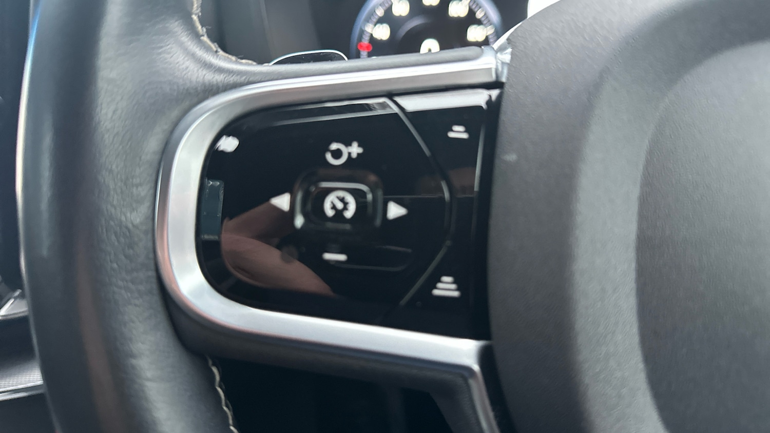 Used Volvo XC60 2019 for sale - 77113269: Photo 40