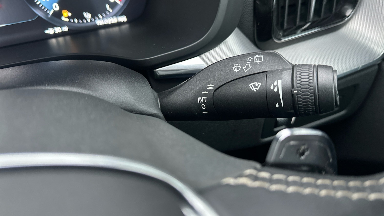 Used Volvo XC60 2019 for sale - 77113269: Photo 42