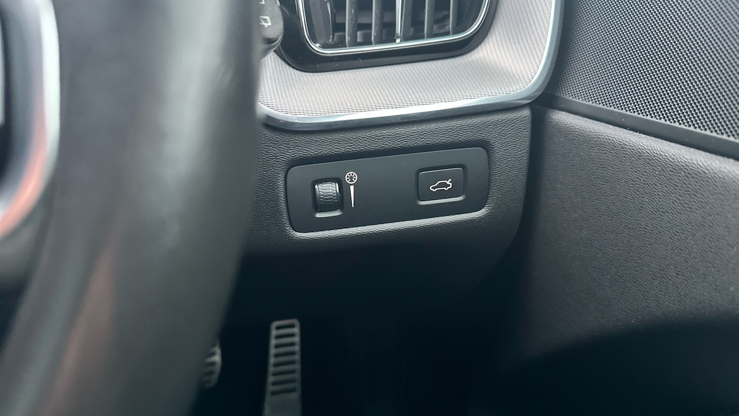 Used Volvo XC60 2019 for sale - 77113269: Photo 45