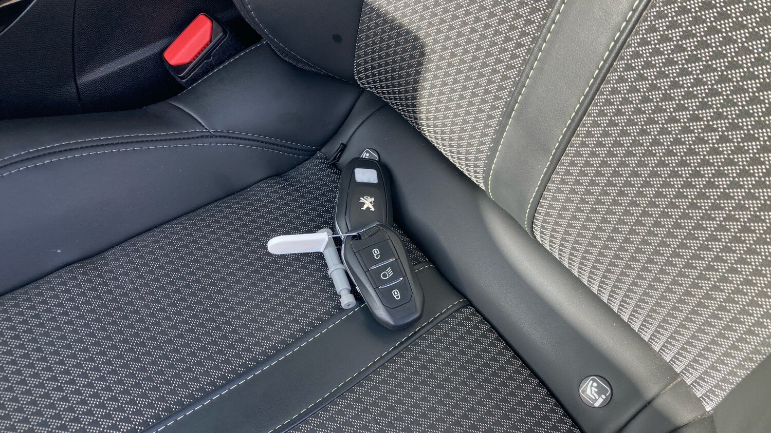 Used Peugeot 208 2020 for sale - 76064920: Photo 20