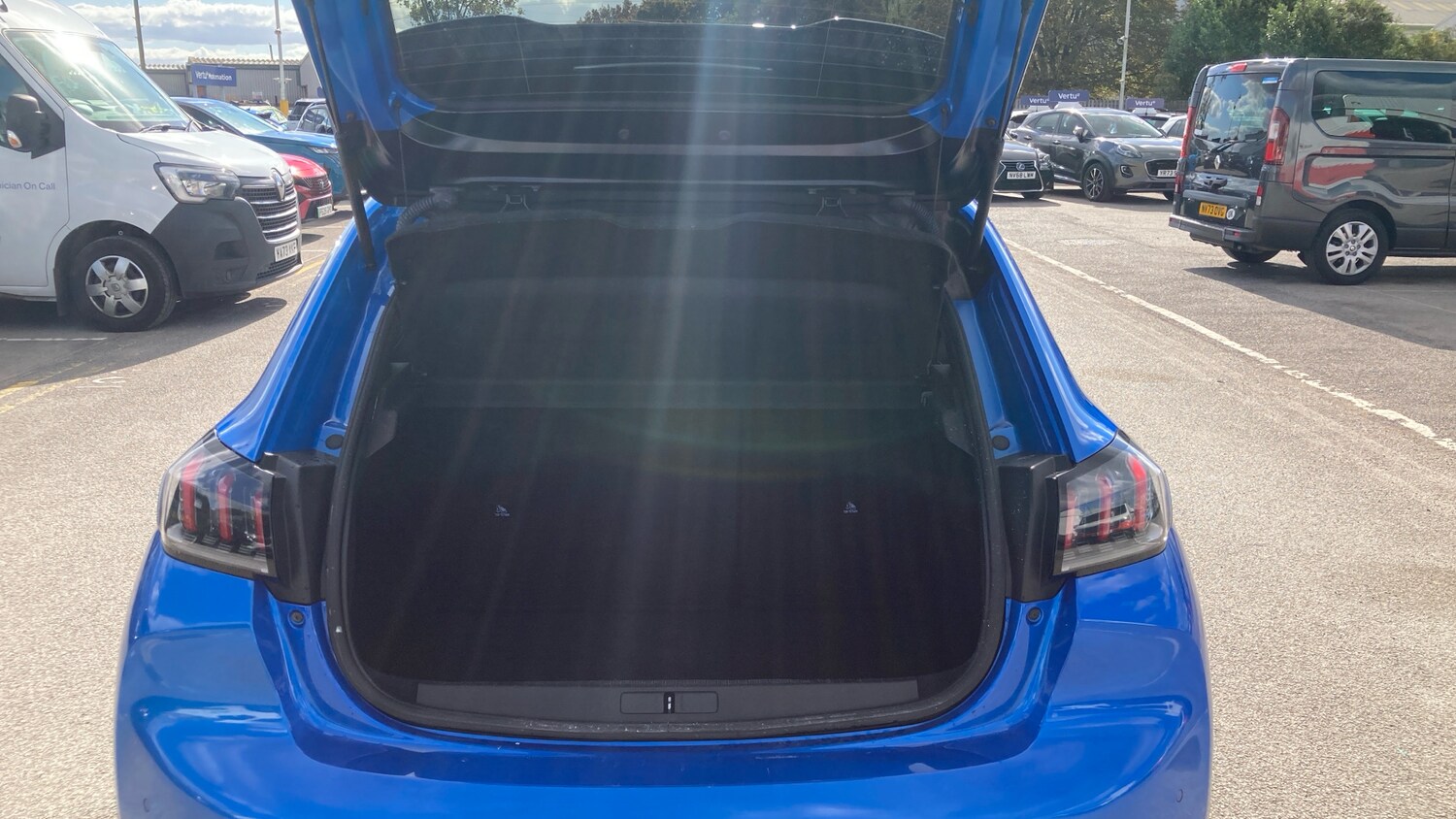 Used Peugeot 208 2020 for sale - 76064920: Photo 4