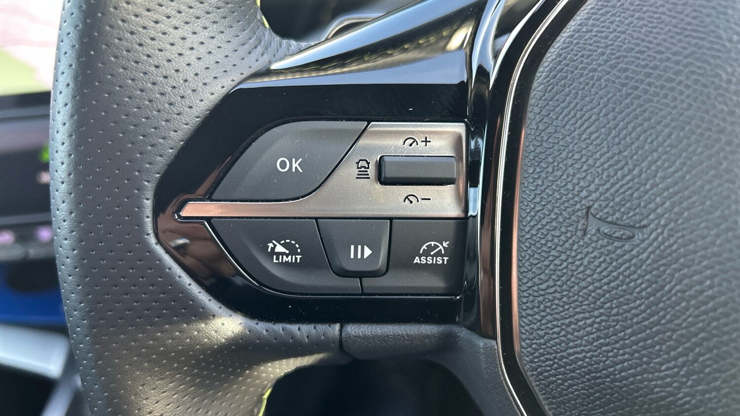 Used Peugeot 408 2024 for sale - 77494582: Photo 21