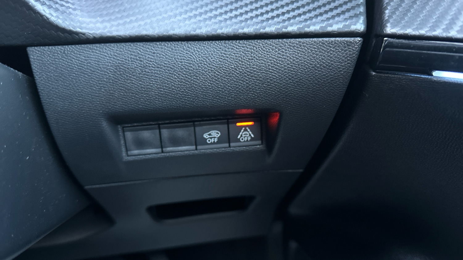 Used Peugeot 2008 2022 for sale - 77446115: Photo 40