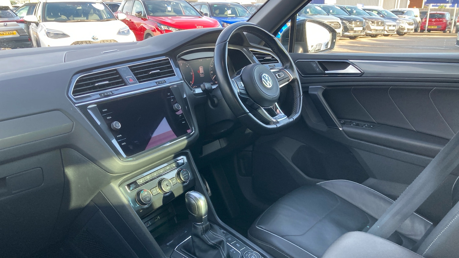 Used Volkswagen Tiguan 2017 for sale - 76799034: Photo 9