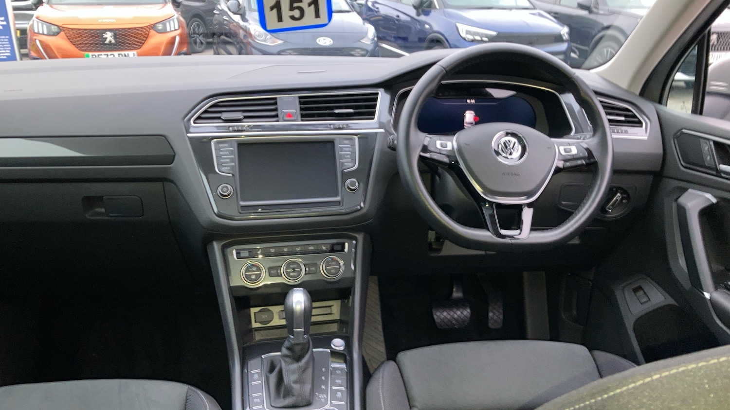 Used Volkswagen Tiguan 2017 for sale - 77106416: Photo 10