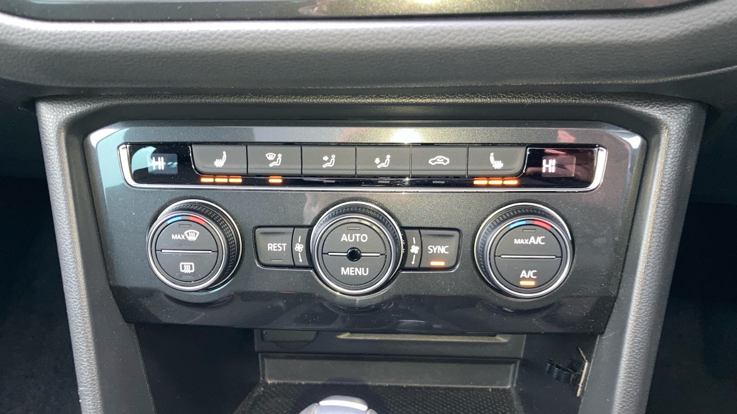 Used Volkswagen Tiguan 2017 for sale - 77106416: Photo 23