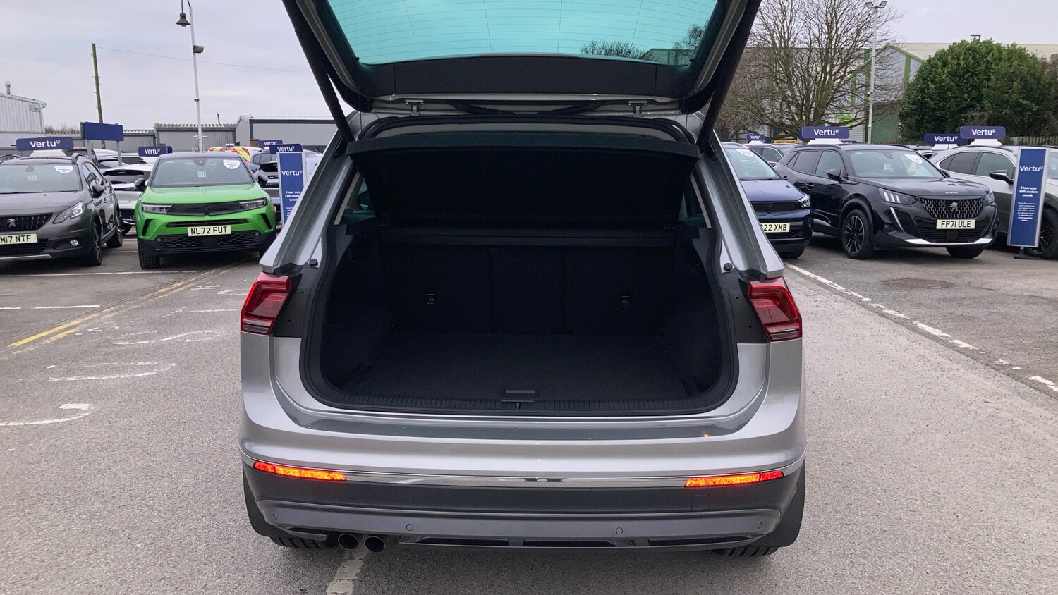 Used Volkswagen Tiguan 2017 for sale - 77106416: Photo 4