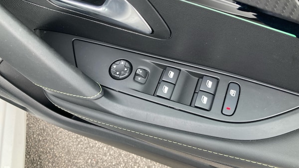 Used Peugeot 208 2023 for sale - 76102769: Photo 33