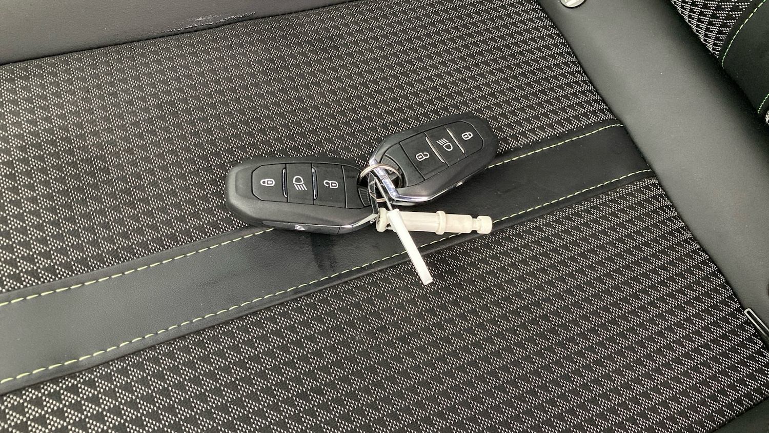 Used Peugeot 2008 2022 for sale - 76602717: Photo 19